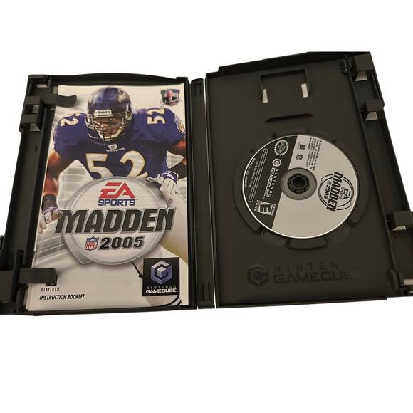 Nintendo GameCube Madden NFL 2005 - Picture 3 of 3